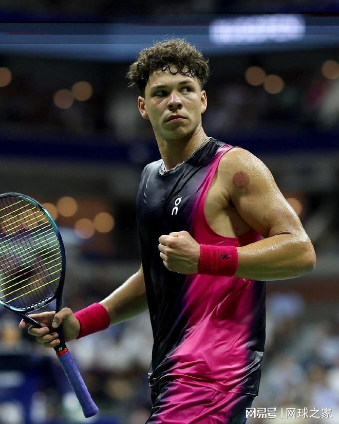 间表现积极 间表现积极